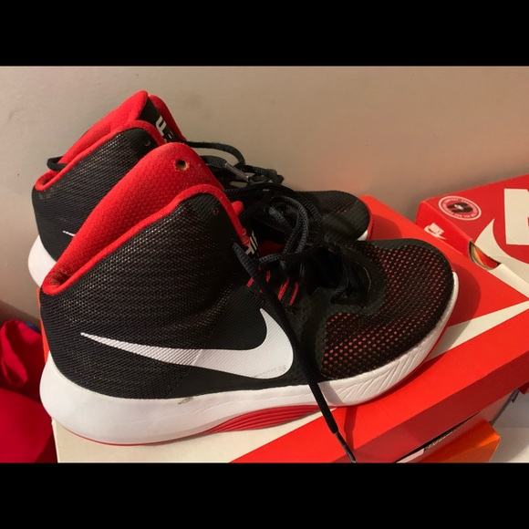 nike air basketball shoes - Picture 1 of 7
